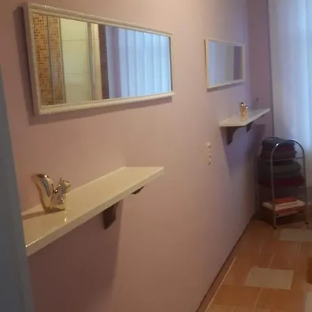 Fundf Apartment *